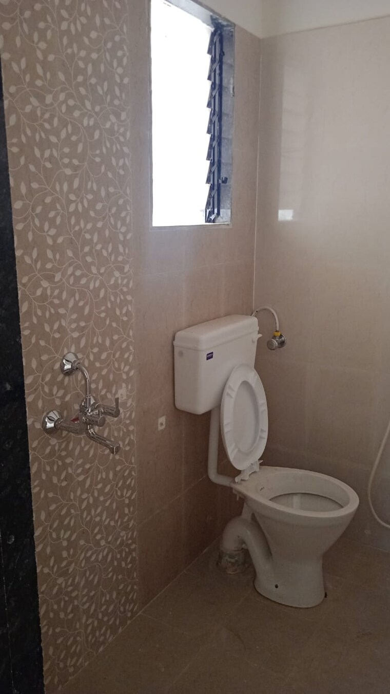 Bathroom, raj-tulsi-city 1 Bedroom 404 Sq.Ft. Apartment In Badlapur East Thane 9113496