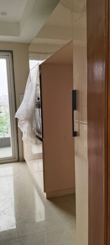 4 BHK Builder Floor at Ansal API Versalia, Sector 67a – for Rent