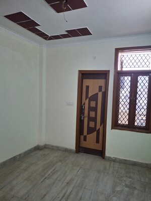 Furnished Amenities in 2 BHK Builder Floor at Uttam Nagar – for Sale