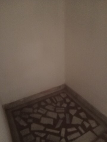  2 BHK Builder Floor at Sector 13 – for Rent