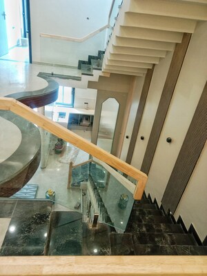 Team Area in 4 BHK Villa at Mansarovar Extension – for Sale