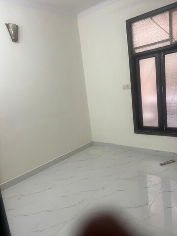 Room in 2 BHK Builder Floor at Govindpuri – for Sale