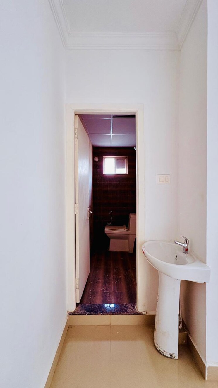 Bathroom, janapriya-lake-front 2 Bedroom 880 Sq.Ft. Apartment In Sainikpuri Hyderabad 9113654