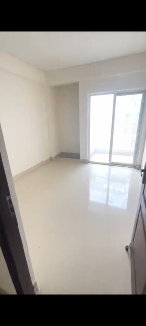2.5 BHK Apartment For Sale in VVIP Homes, Gaur City 2