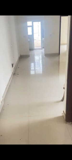 2.5 BHK Apartment – Entrance View at VVIP Homes, Gaur City 2 - for Sale