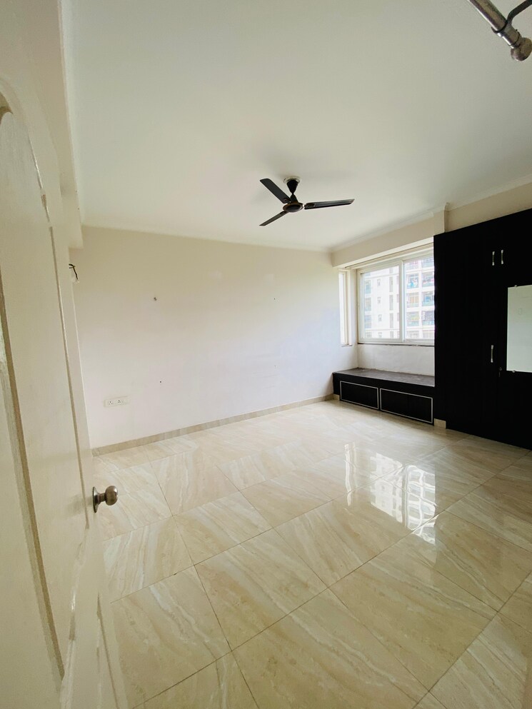 Room, chandra-panorama 3 Bedroom 1950 Sq.Ft. Apartment In Sushant Golf City Lucknow 9113624