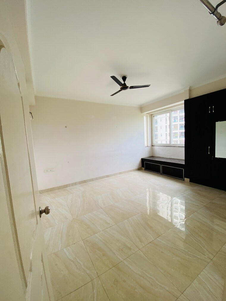 Room, chandra-panorama 3 Bedroom 1950 Sq.Ft. Apartment In Sushant Golf City Lucknow 9113624