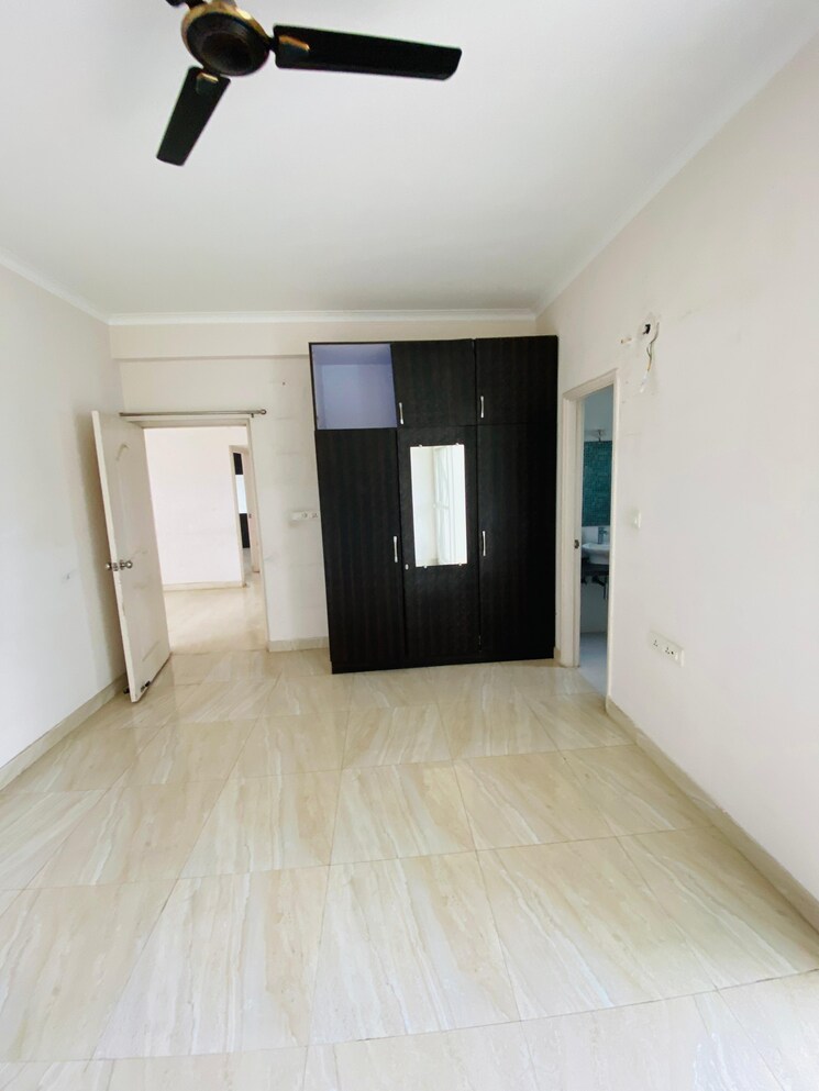 Room, chandra-panorama 3 Bedroom 1950 Sq.Ft. Apartment In Sushant Golf City Lucknow 9113624