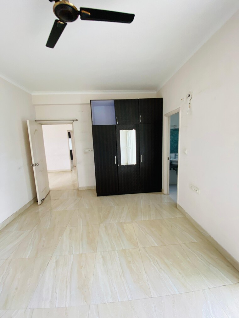 Room, chandra-panorama 3 Bedroom 1950 Sq.Ft. Apartment In Sushant Golf City Lucknow 9113624