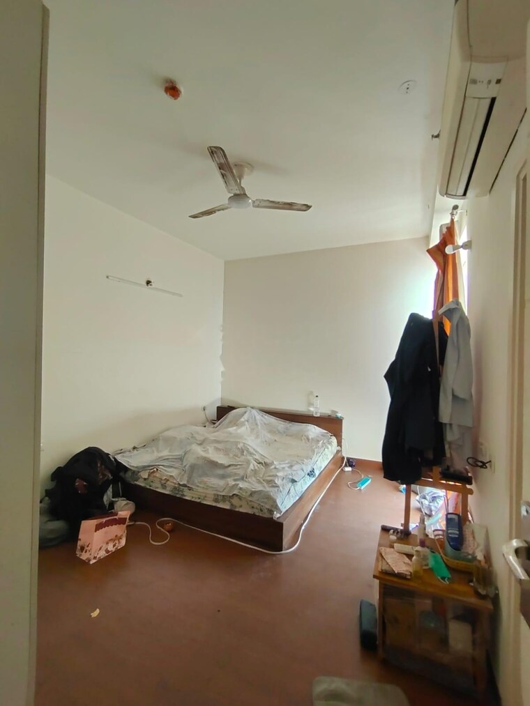 Bedroom, emaar-palm-gardens 3 Bedroom 1978 Sq.Ft. Apartment In Sector 83 Gurgaon 9113617