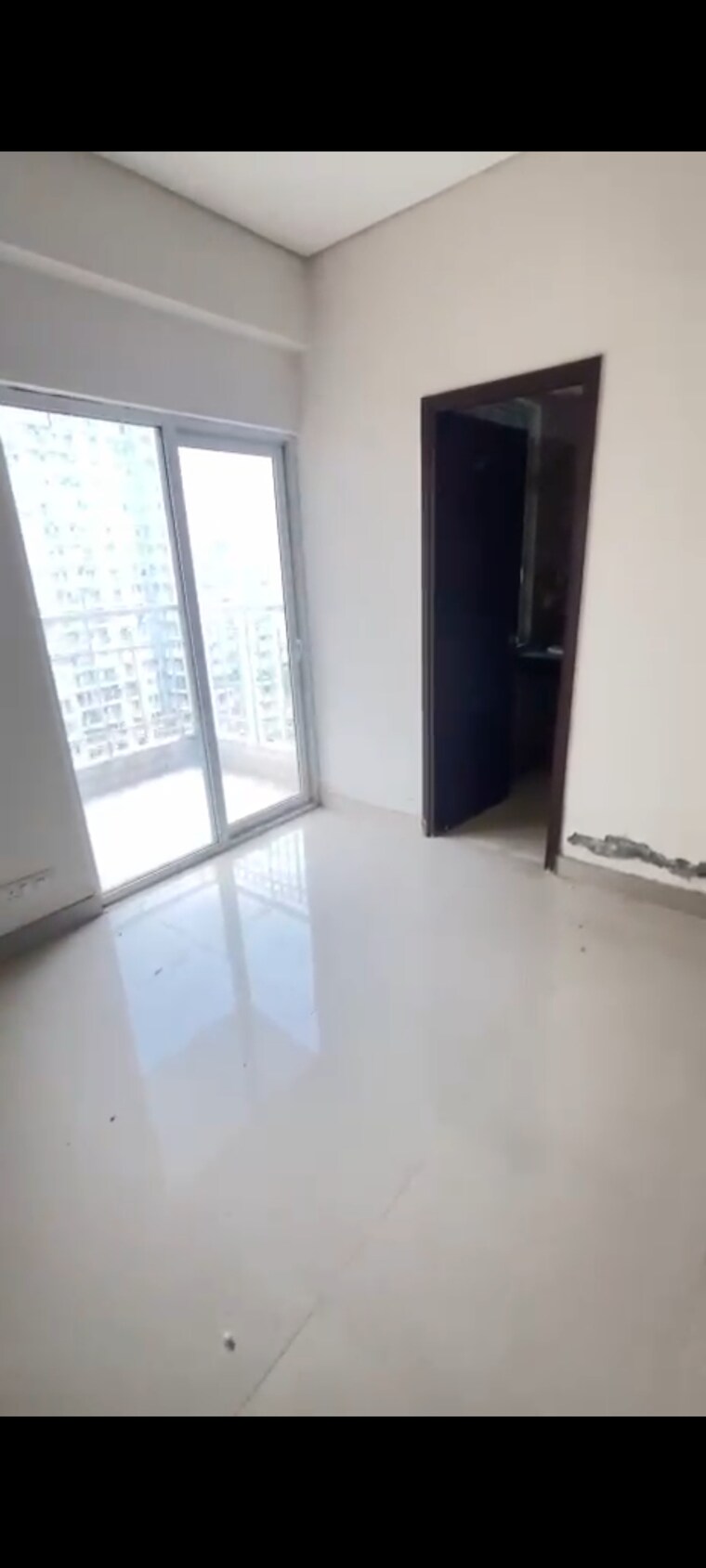 Room, vvip-homes 2.5 Bedroom 1230 Sq.Ft. Apartment In Gaur City 2 Greater Noida 9113629