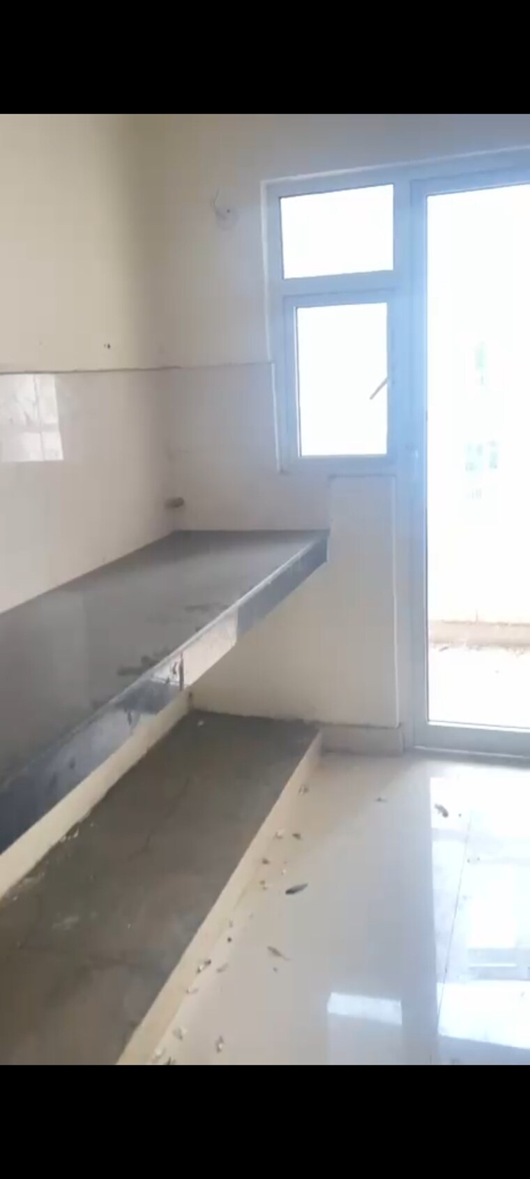 Kitchen, vvip-homes 2.5 Bedroom 1230 Sq.Ft. Apartment In Gaur City 2 Greater Noida 9113629