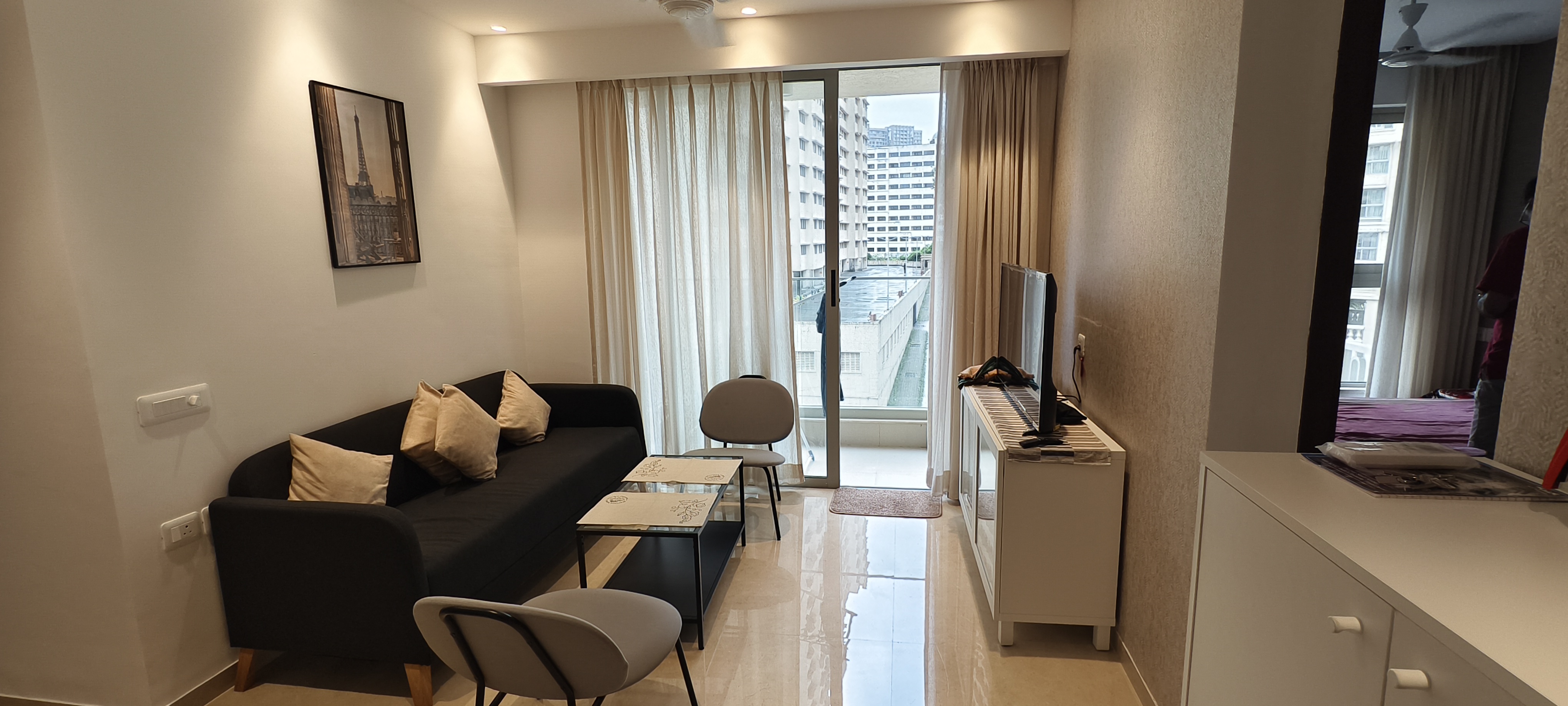 2 BHK Apartment For Rent in Hiranandani Highland