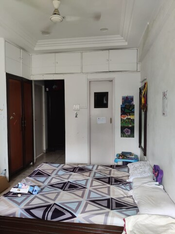 Bedroom in 2 BHK Apartment at Worli – for Rent