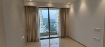 Room in 1 BHK Apartment at Hiranandani Highland, Powai – for Rent