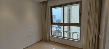 Room in 1 BHK Apartment at Hiranandani Highland, Powai – for Rent