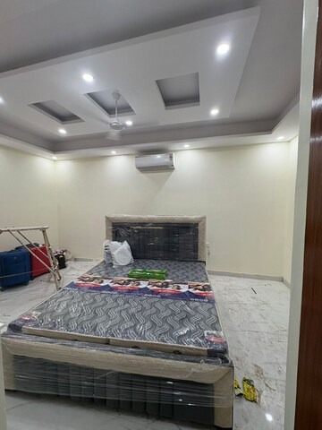 1 RK Builder Floor For Rent in Sector 55