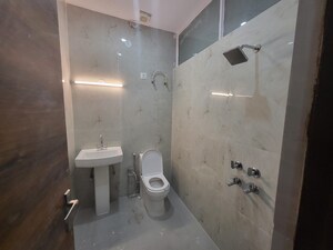 Bathroom in 5 BHK Apartment at Suncity Essel Tower, Sector 28 – for Sale