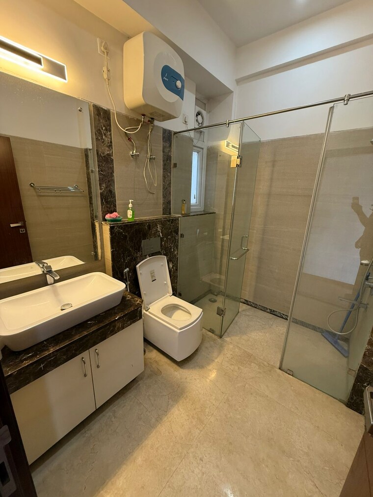 Bathroom, suncity-essel-tower 3 Bedroom 1700 Sq.Ft. Apartment In Sector 28 Gurgaon 9113795