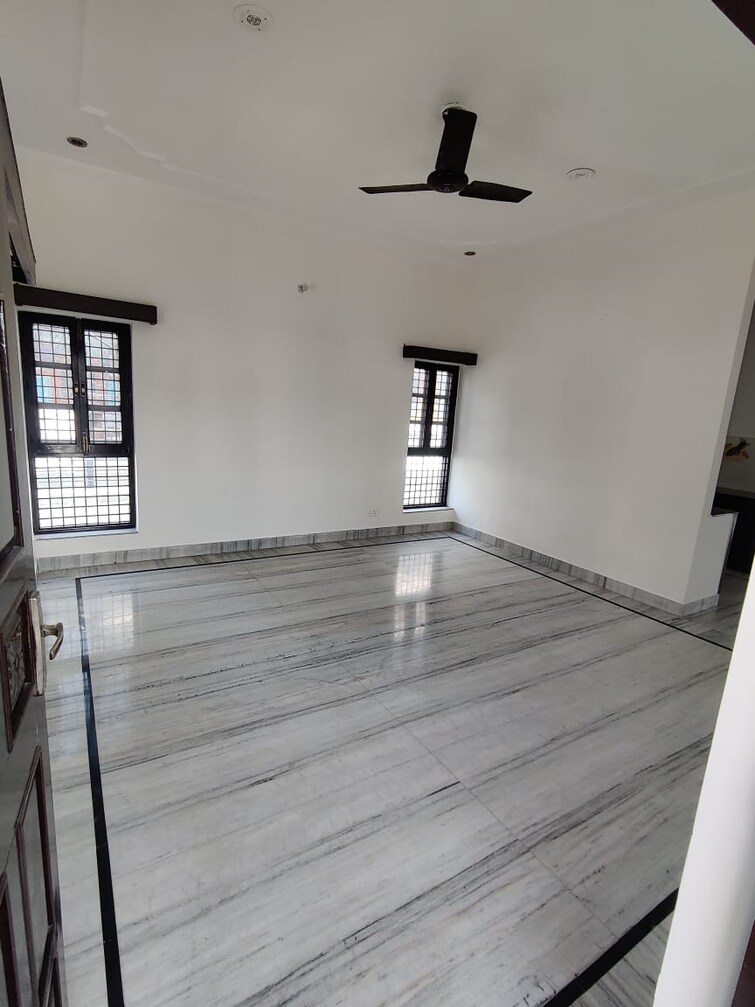 Room, balliwala 3 Bedroom 2680 Sq.Ft. Independent House In Balliwala Dehradun 9113799