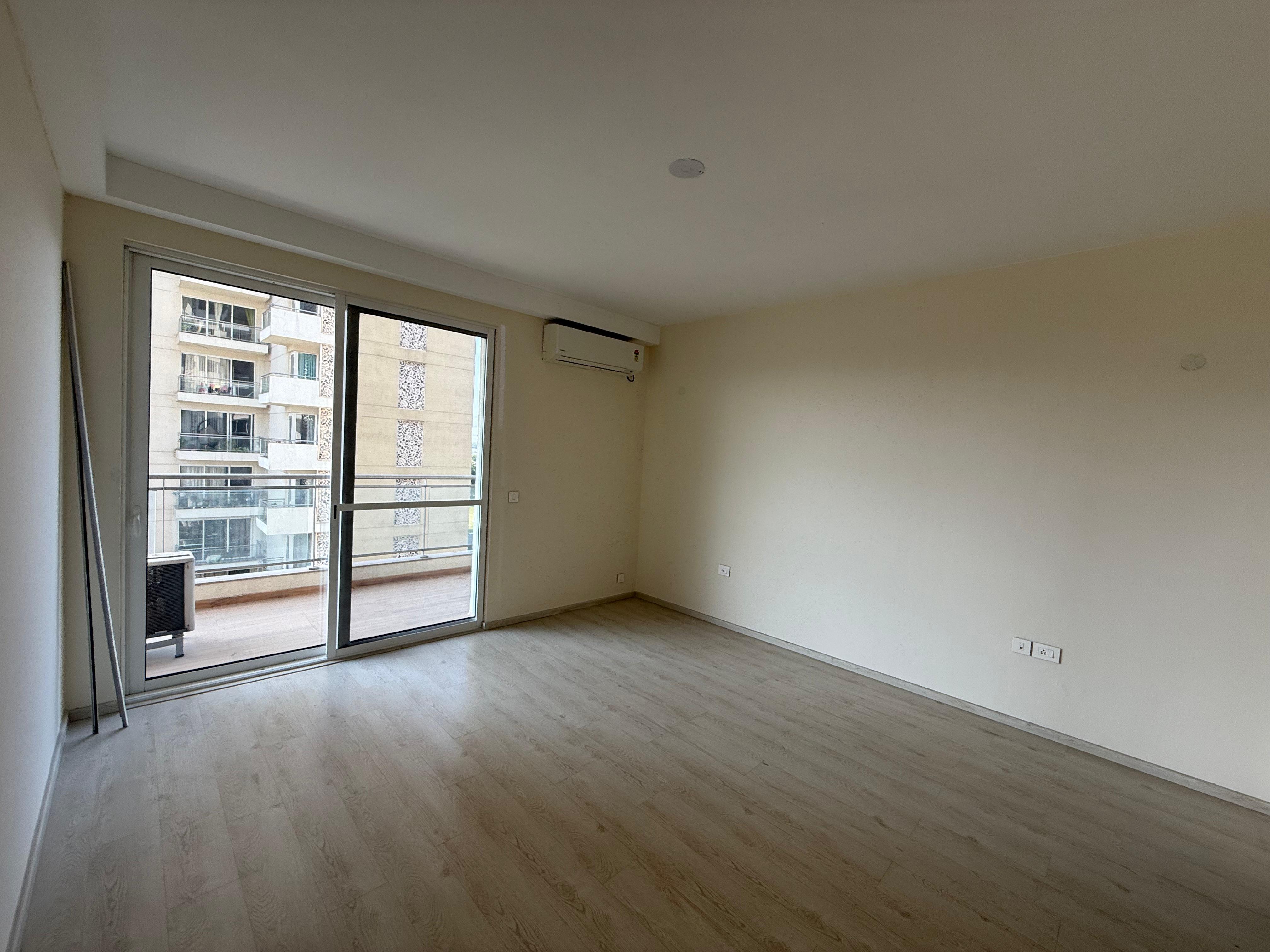 3 BHK + Pooja Room,Servant Room,Study Room Apartment For Sale in Experion Windchants