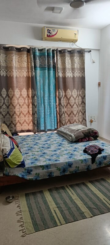 Bedroom in 3 BHK Apartment at Dosti Group Acres, Wadala East – for Rent