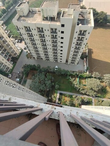 3 BHK Apartment – Exterior View View at Emaar Palm Hills, Sector 77 - for Rent