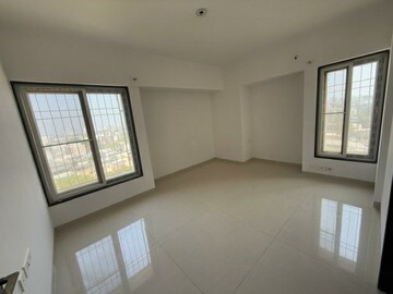 Room in 3 BHK Apartment at Jairaj Majestic Tower, Katraj – for Rent