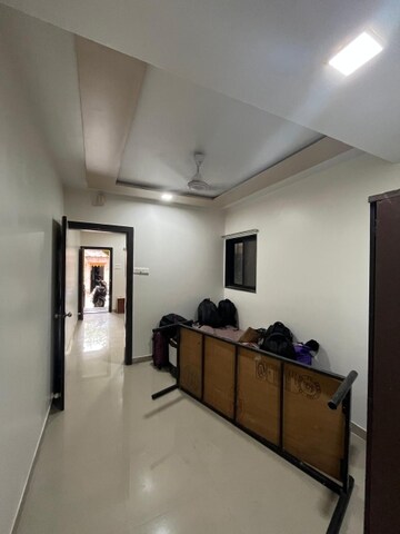Room in 1 BHK Apartment at Jagrut CHS, Gokhalenagar – for Rent