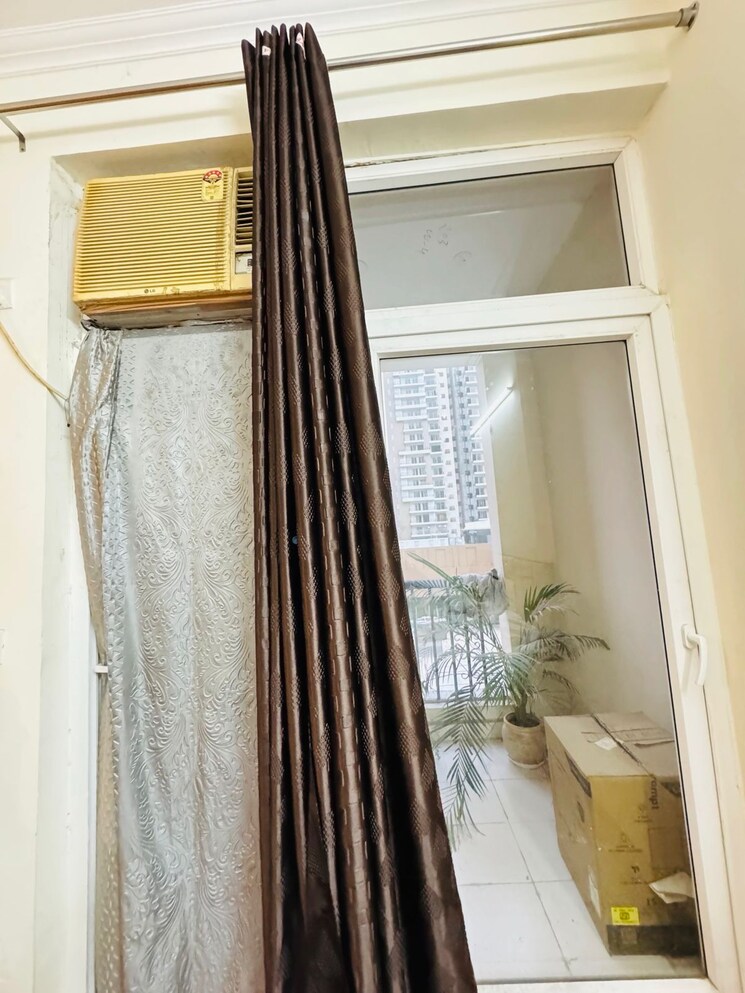 Other, aims-golf-city 3 Bedroom 1350 Sq.Ft. Apartment In Sector 75 Noida 9113982