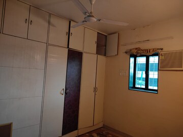 Master Bedroom in 1 BHK Apartment at Woodland Apartment, Andheri West – for Rent