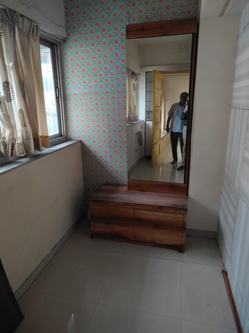  1 BHK Apartment at Woodland Apartment, Andheri West – for Rent