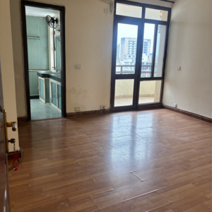 Room in 5 BHK Apartment at Vipul Belmonte, Sector 53 – for Sale