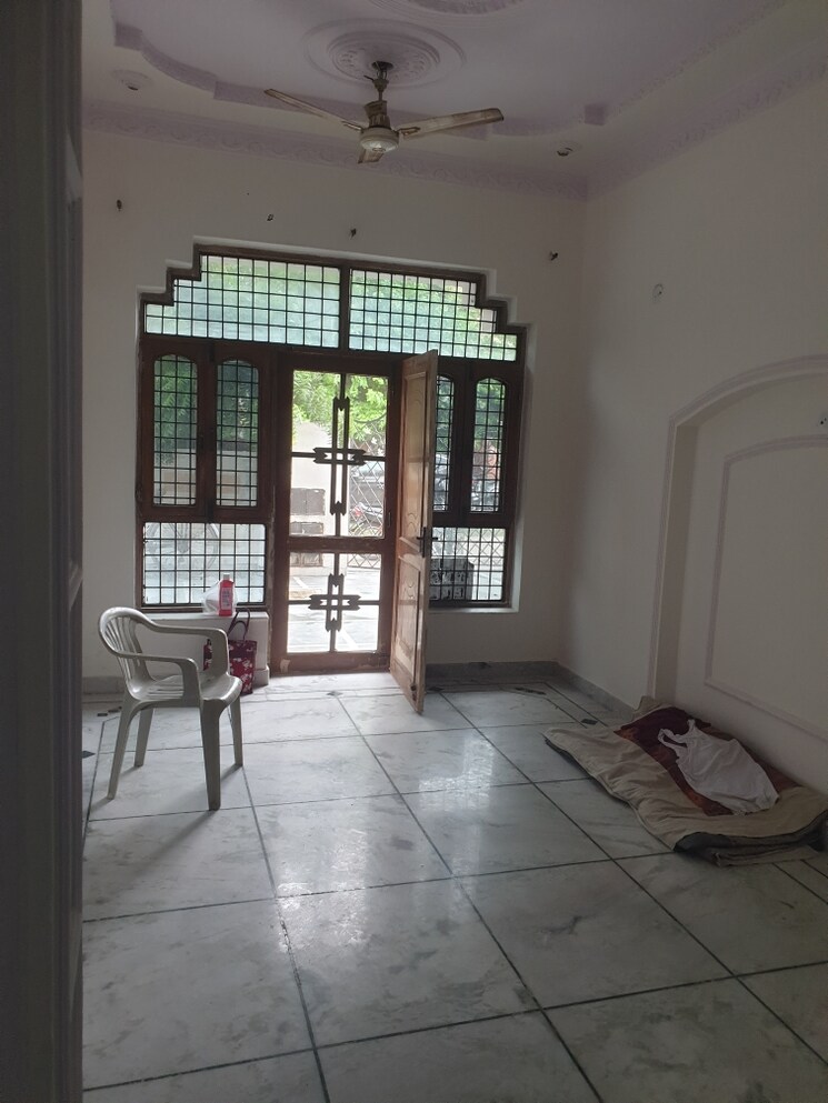 Living Room, sector 28 3 Bedroom 1850 Sq.Ft. Independent House In Sector 28 Faridabad 9114166