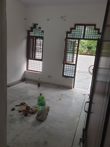 Balcony in 3 BHK Independent House at Sector 28 – for Rent