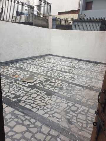 Bedroom in 3 BHK Independent House at Sector 28 – for Rent