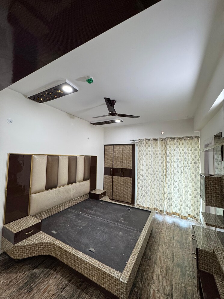 Bedroom, crossing-republik 3 Bedroom 1700 Sq.Ft. Apartment In Crossing Republic Ghaziabad 9114177