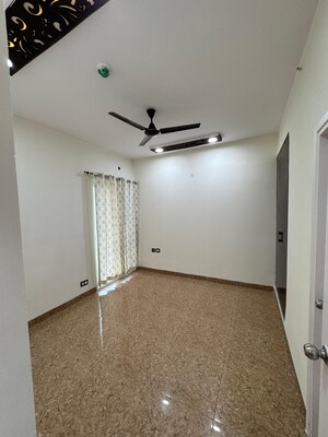 Room in 3 BHK Apartment at Crossing Republik, Crossing Republic – for Sale
