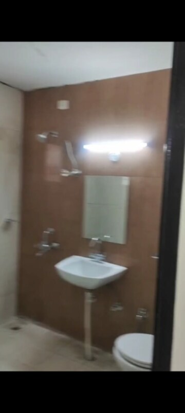 Bathroom in 4 BHK Apartment at UPAVP Ganga Yamuna And Hindon Enclave, Pratap Vihar – for Rent
