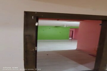 Room in 3 BHK Apartment at Morabadi – for Sale