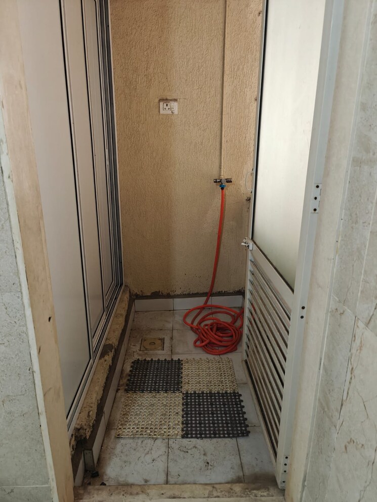 Balcony, dosti-group-imperia 5 Bedroom 1701 Sq.Ft. Apartment In Manpada Thane 9114220