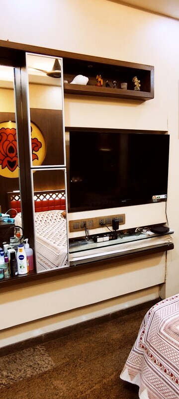 Furnished Amenities in 2 BHK Apartment at Ashoka Tower Andheri, Versova – for Rent