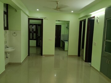 Building Lobby in 3 BHK Builder Floor at RWA Apartments, Sector 31 – for Rent