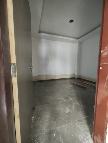 Bathroom in 2 BHK Independent House at Katwaria Sarai – for Rent