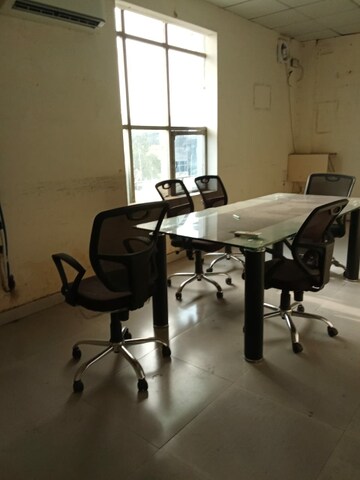  Office Space For Rent in Model Town