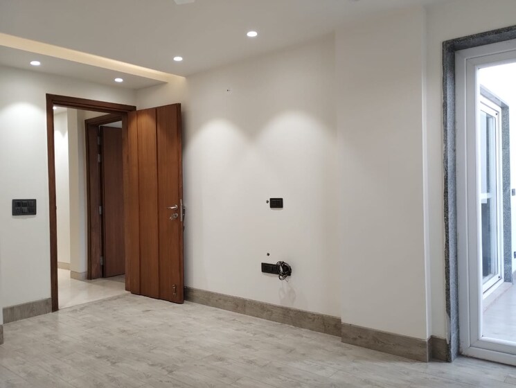 Room, sushant lok i 4 Bedroom 2700 Sq.Ft. Builder Floor In Sushant Lok I Gurgaon 9114371