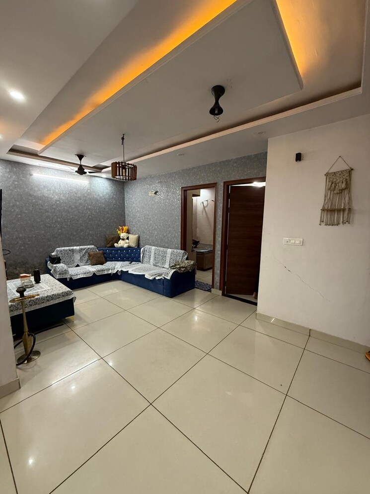 Living Room, devbhoomi-elite-homez 3 Bedroom 110 Sq.Ft. Apartment In Patiala Road Zirakpur 9114420