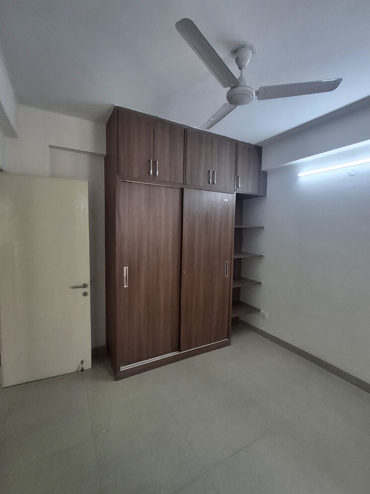 Room, emaar-emerald-floors-premier 3 Bedroom 1650 Sq.Ft. Apartment In Sector 65 Gurgaon 9114374