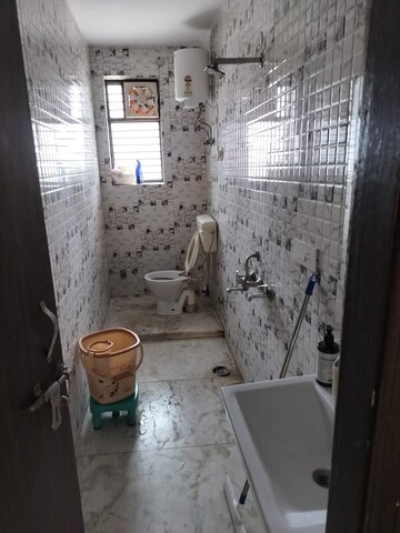 Bathroom in 1 BHK Builder Floor at M3M Atrium, Sector 57 – for Rent