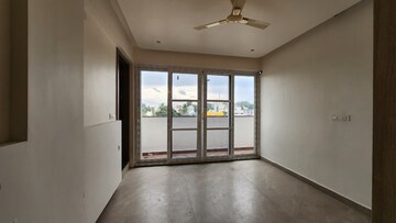 Room in 3 BHK Penthouse at Cambridge Layout – for Rent